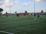 Training van S.K.N.W.K. JO19-1 van donderdag 22 mei 2025 (2/68)